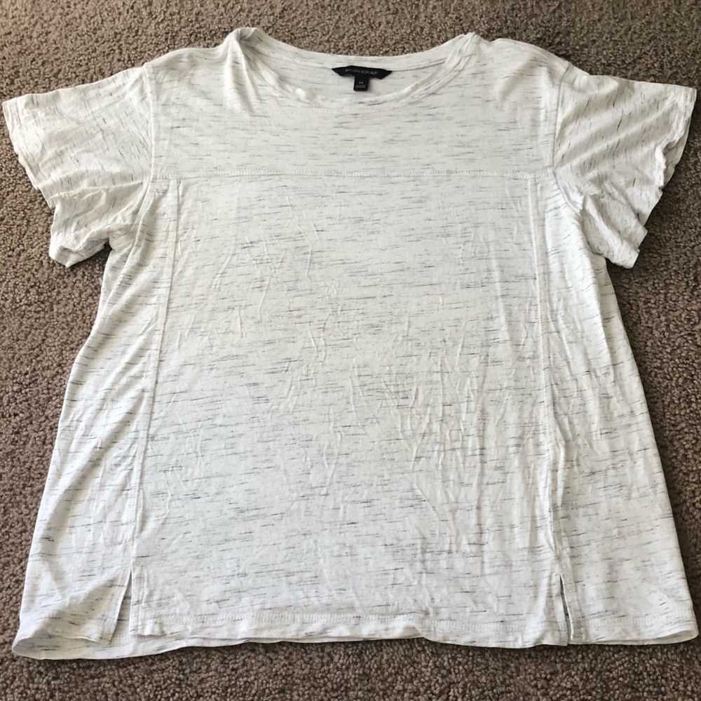 BR flutter sleeve tee